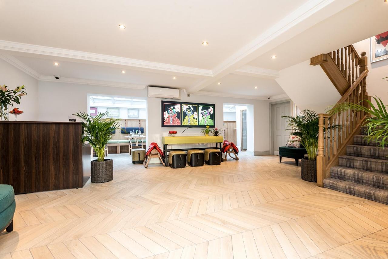 Burnside Hotel สแตรทฟอร์ด อะพอน เอวอน ภายนอก รูปภาพ
